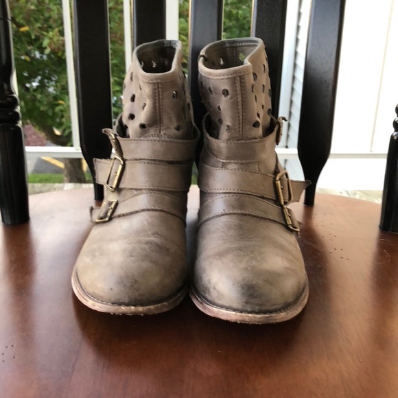 Vintage Style Ankle Boots with buckles - Picture 1 of 4